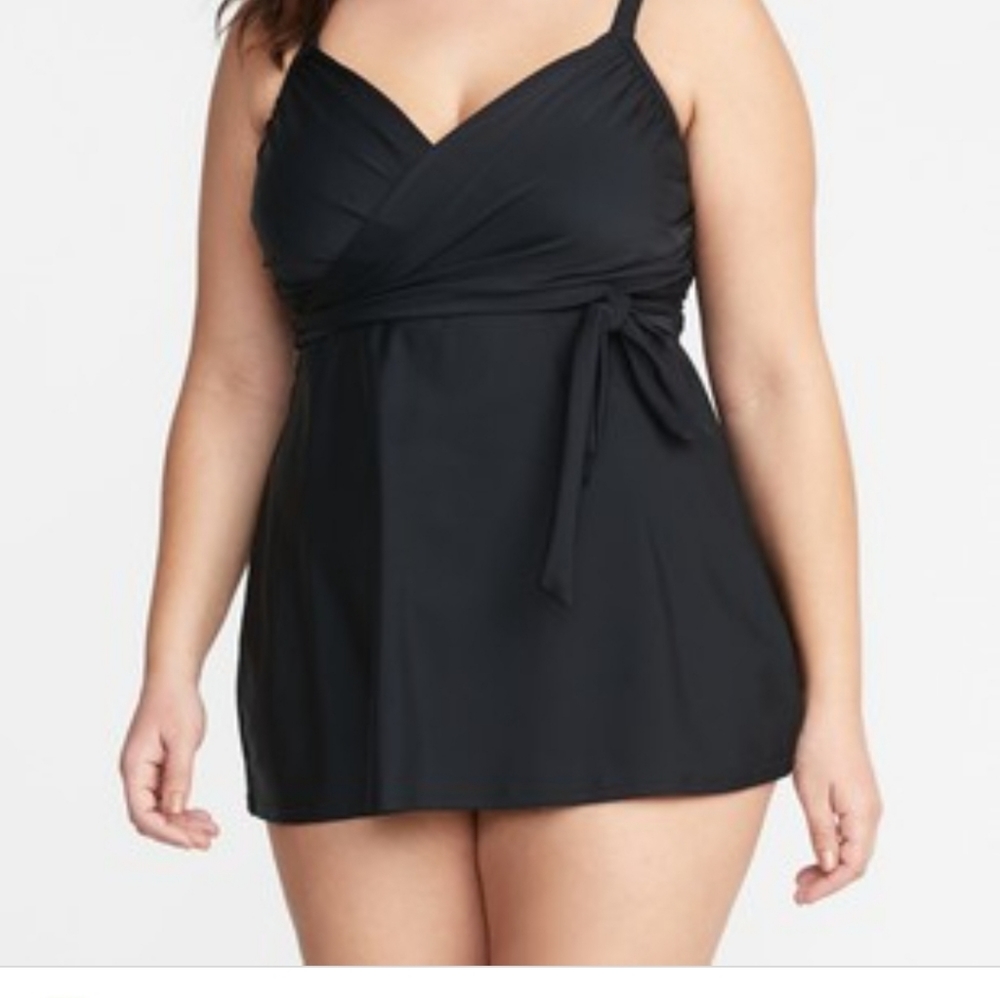 NWT black swim dress 2X